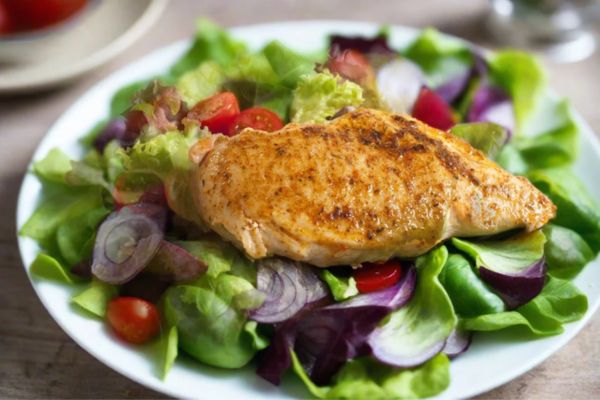 Baked Chicken Curry Breast With Salad