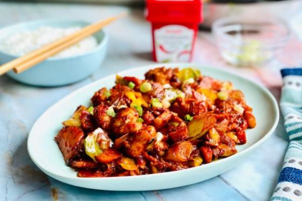 Dak Galbi (Korean Spicy Chicken Stir Fry)